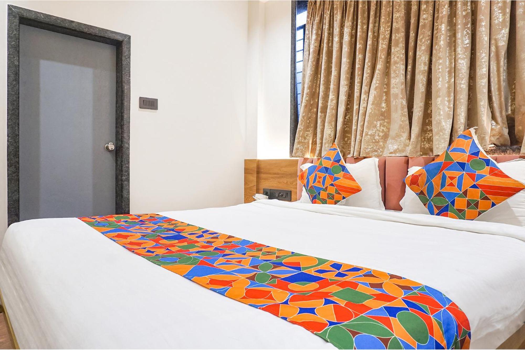 Fabhotel Prime Shourya Residency - Nr Maharshi Karve Museum 浦那 外观 照片