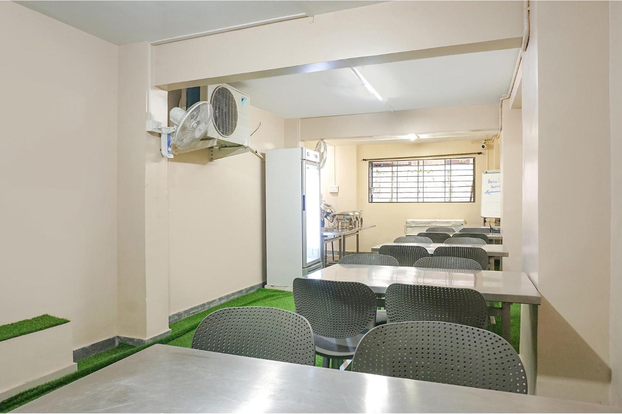 Fabhotel Prime Shourya Residency - Nr Maharshi Karve Museum 浦那 外观 照片